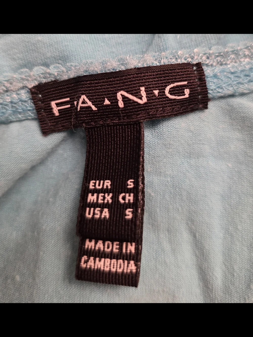 Fang Light Blue Floral Tank - Picture 4 of 5